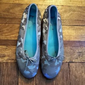 Thierry Rabotin EU Size 36 Tan Camouflage Print Fabric Ballet Flats Shoes